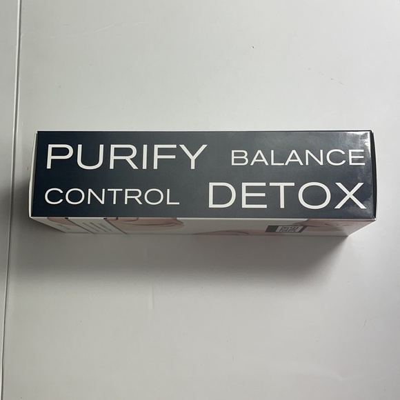 Erno Lazio Exfoliate & Detox Pore Cleansing Clay Mask NWT - Picture 4 of 5